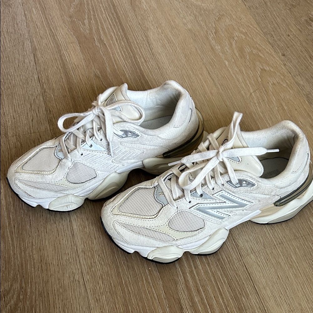 New Balance 9060 Sea Salt Moonbeam